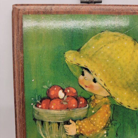 2 Vintage 1971 Hallmark Whimsical Mary Hamilton Green Woodtints Plaques Boy Girl - Picture 7 of 7